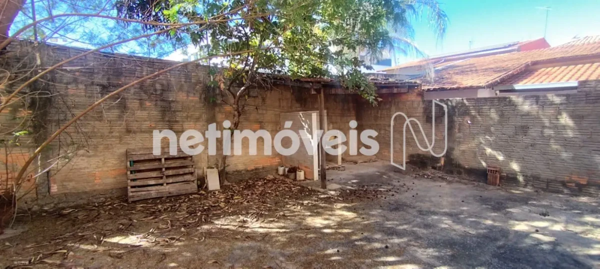 Casa para Venda com 2 quartos no bairro Vila Oliveira
