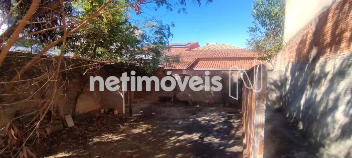 Casa para Venda com 2 quartos no bairro Vila Oliveira