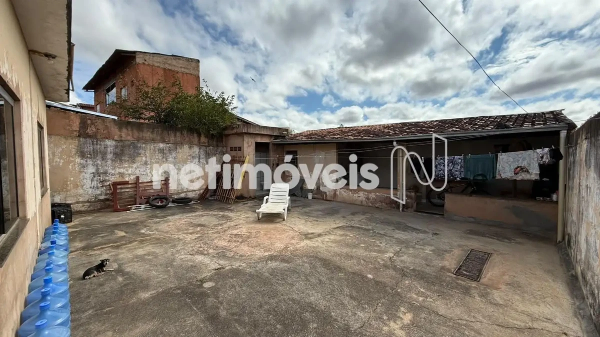 Casa para Venda com 3 quartos no bairro Morrinhos
