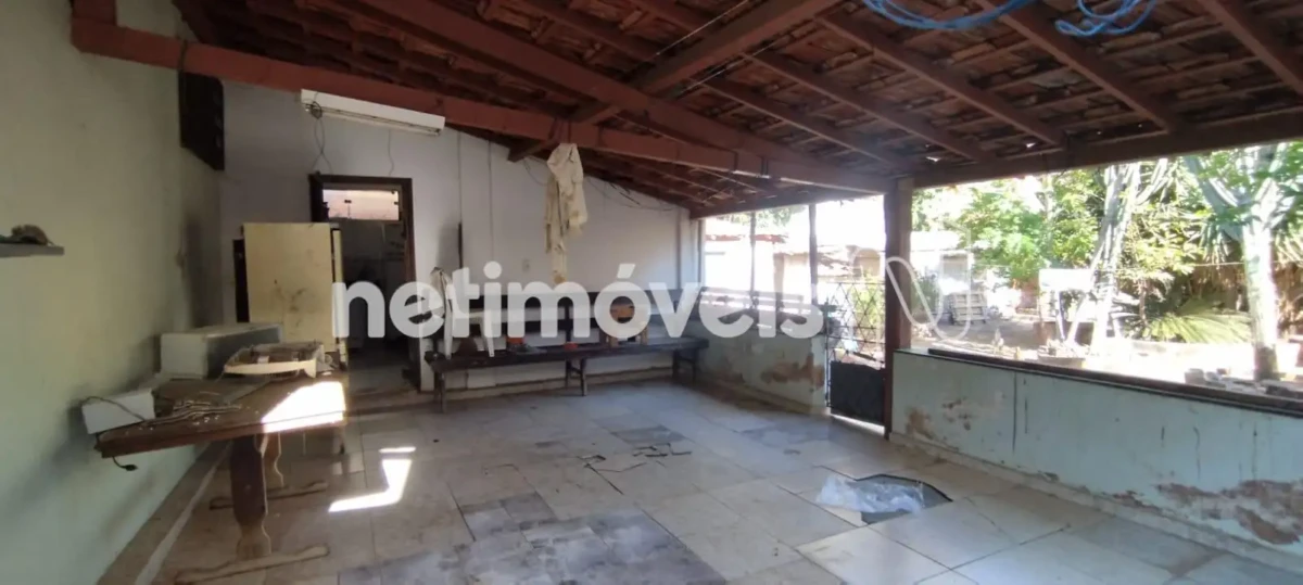 Casa para Venda com 5 quartos no bairro Centro