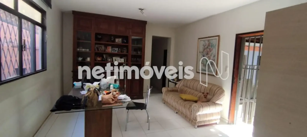 Casa para Venda com 5 quartos no bairro Centro