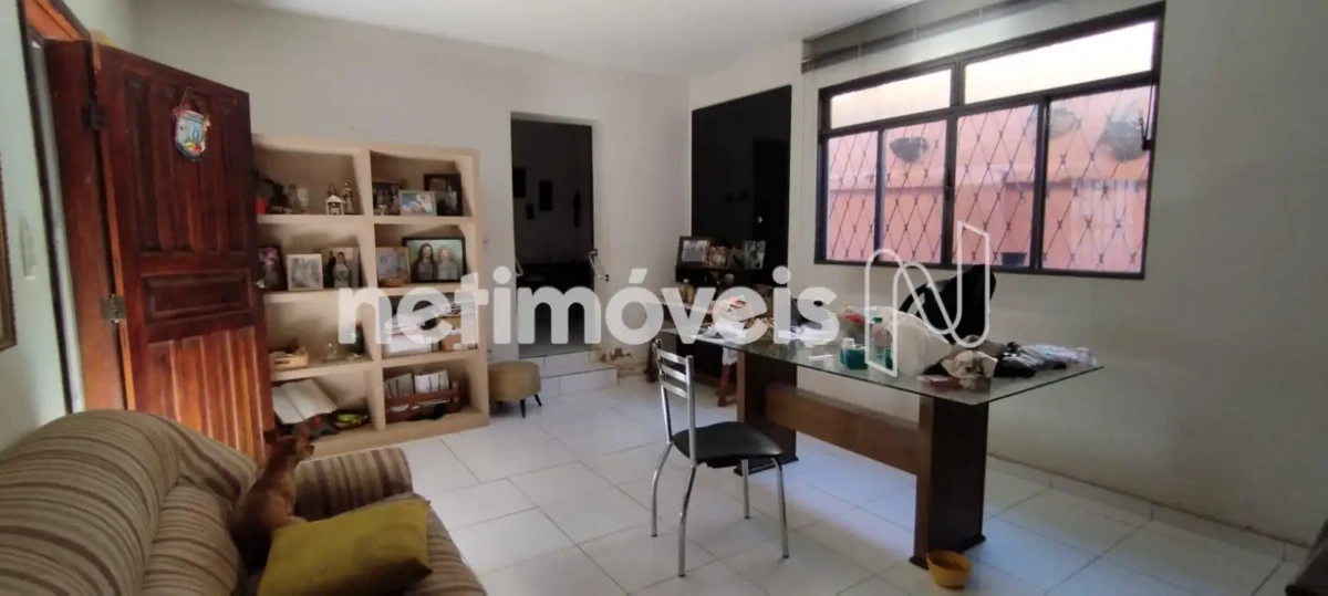 Casa para Venda com 5 quartos no bairro Centro