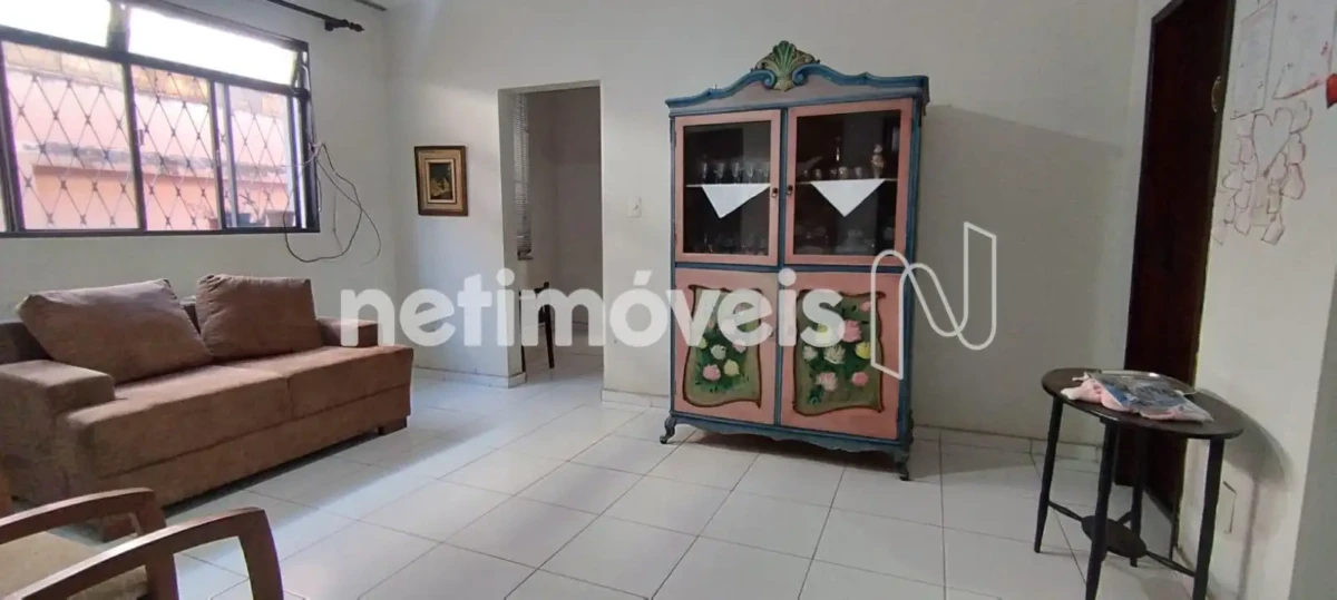 Casa para Venda com 5 quartos no bairro Centro