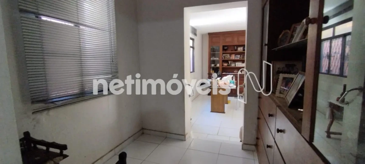 Casa para Venda com 5 quartos no bairro Centro