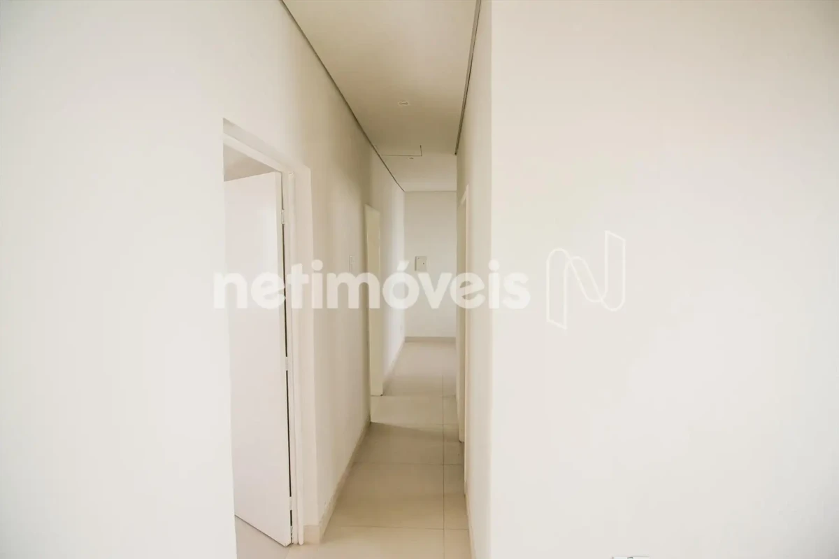 Casa para Venda com 6 quartos no bairro Centro