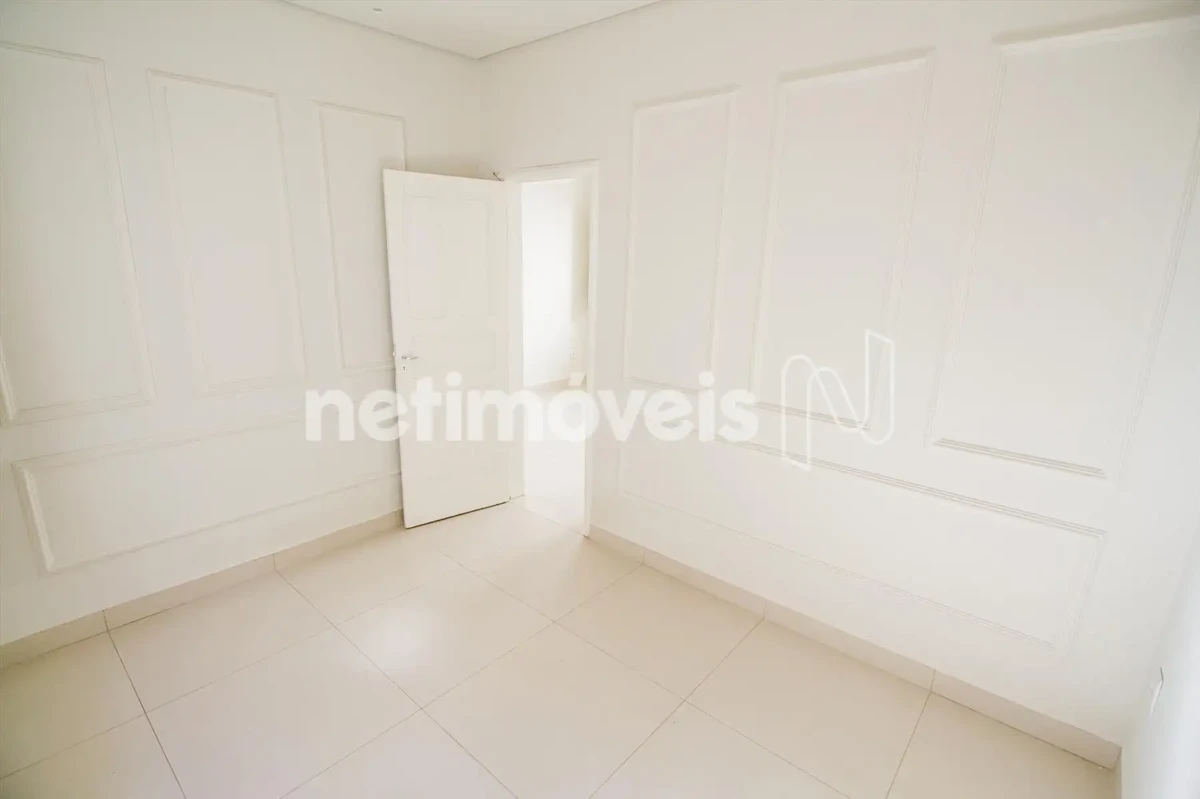 Casa para Venda com 6 quartos no bairro Centro