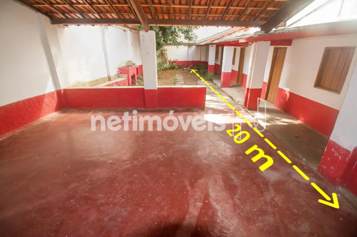 Casa para Venda com 6 quartos no bairro Centro