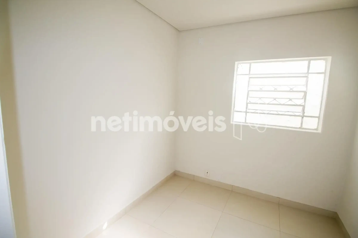 Casa para Venda com 6 quartos no bairro Centro