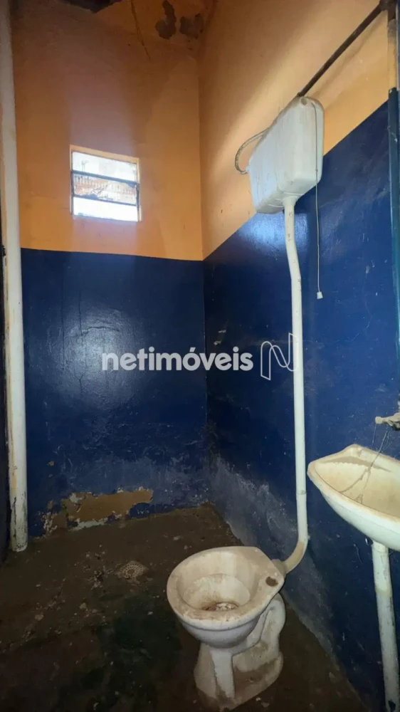 Ponto Comercial para Venda de área principal de 384 m² no bairro Canelas