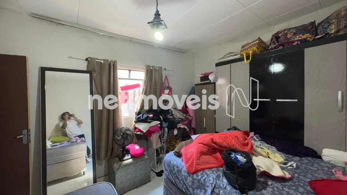 Ponto Comercial para Venda de área principal de 384 m² no bairro Canelas