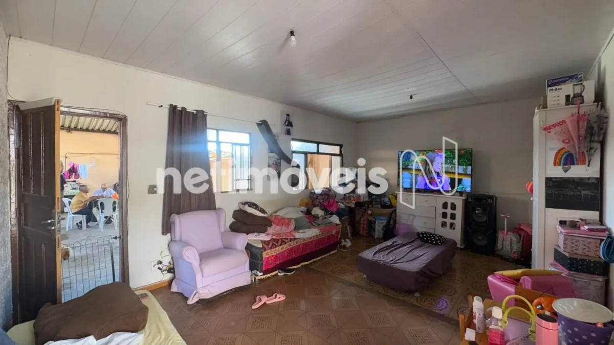 Ponto Comercial para Venda de área principal de 384 m² no bairro Canelas