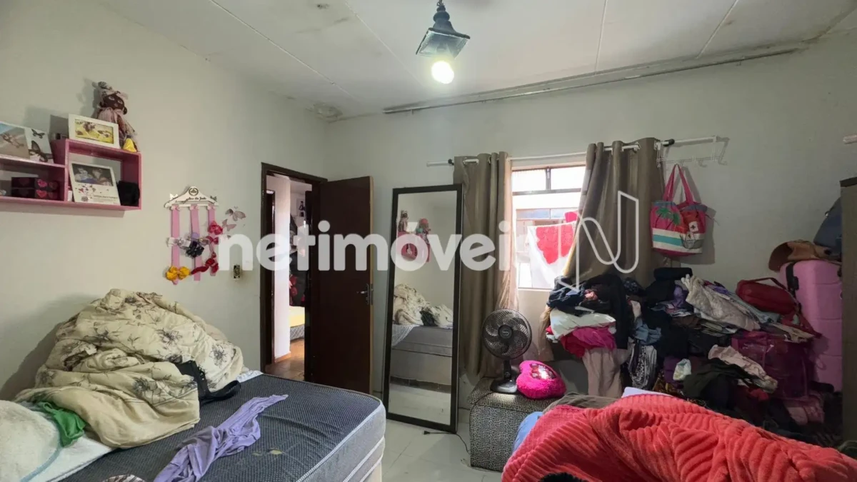 Ponto Comercial para Venda de área principal de 384 m² no bairro Canelas