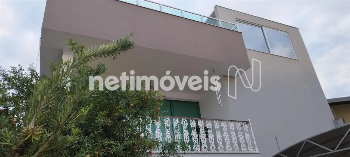 Casa para Venda com 8 quartos no bairro São José