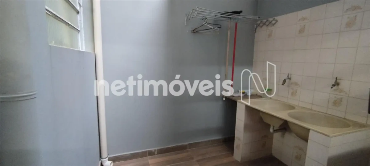 Casa para Venda com 8 quartos no bairro São José