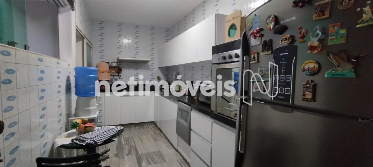 Casa para Venda com 8 quartos no bairro São José