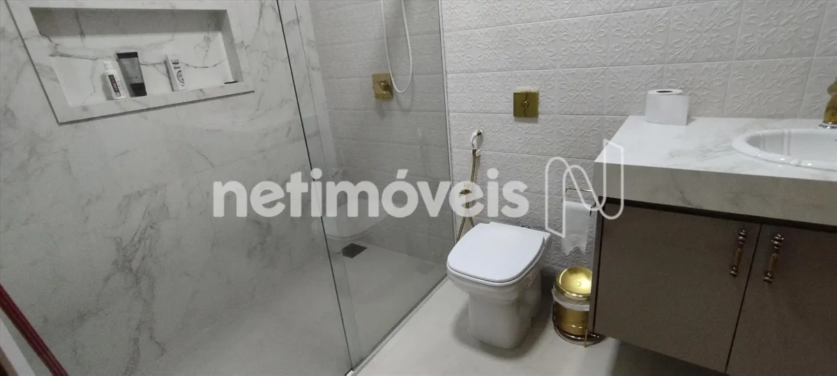 Casa para Venda com 8 quartos no bairro São José