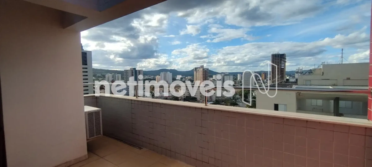 Cobertura para Venda com 3 quartos no bairro Centro