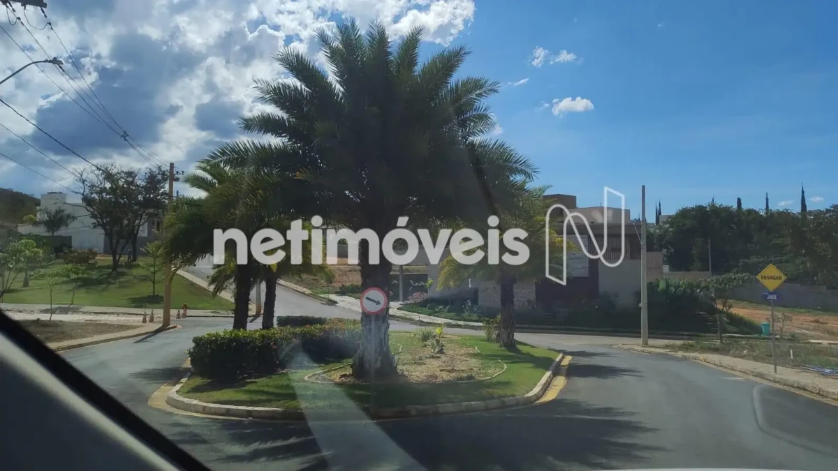 Lote para Venda com área de 578.98 m² no bairro Ibituruna