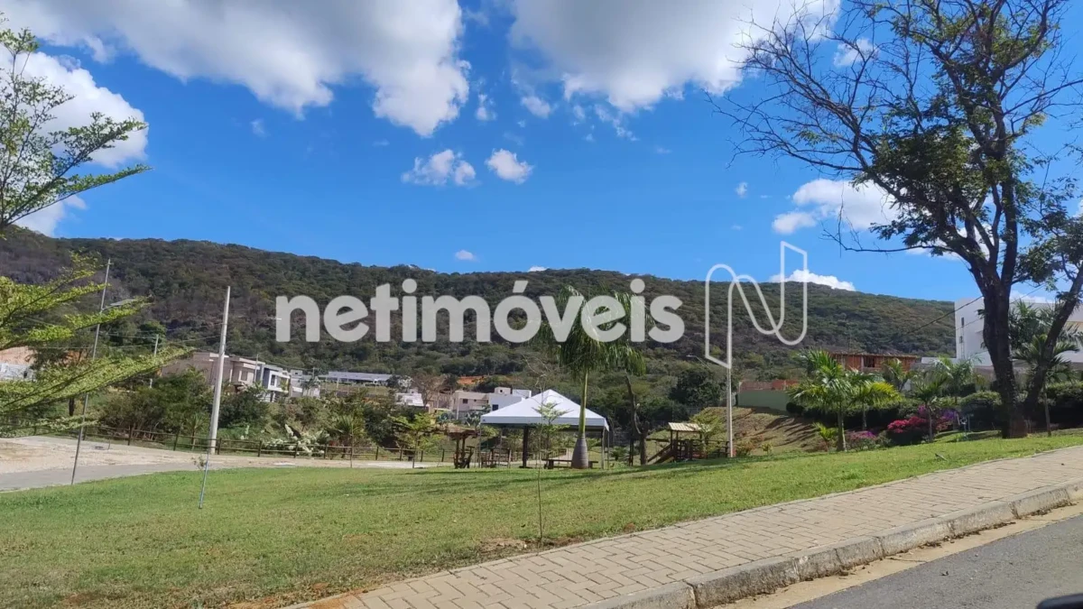 Lote para Venda com área de 578.98 m² no bairro Ibituruna