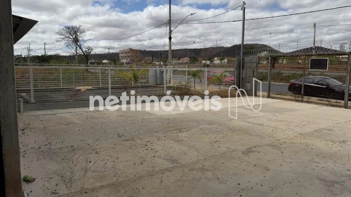 Galpão para Venda com área de 361.49 m² no bairro Residencial Parque Sul