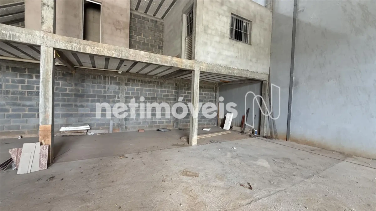 Galpão para Venda com área de 361.49 m² no bairro Residencial Parque Sul