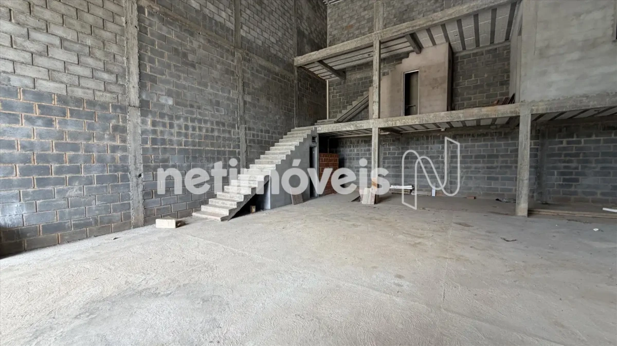 Galpão para Venda com área de 361.49 m² no bairro Residencial Parque Sul