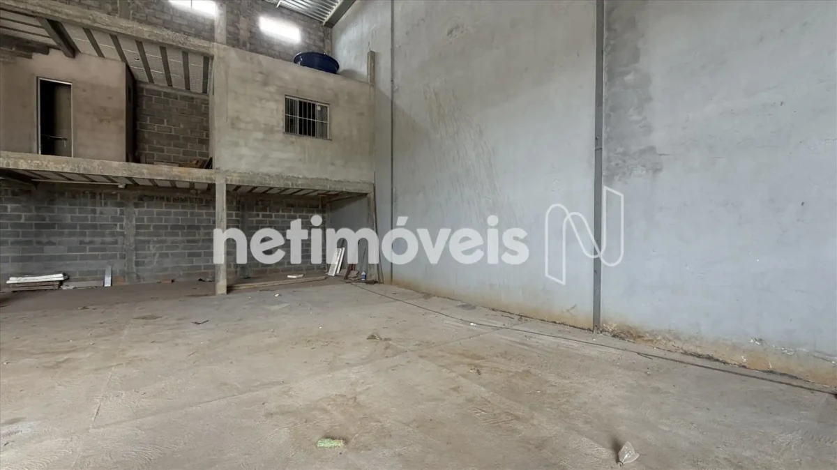 Galpão para Venda com área de 361.49 m² no bairro Residencial Parque Sul