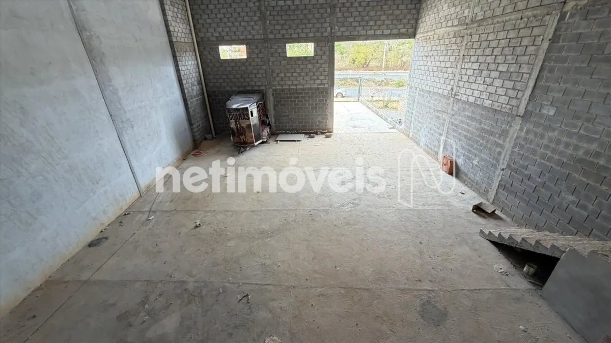 Galpão para Venda com área de 361.49 m² no bairro Residencial Parque Sul