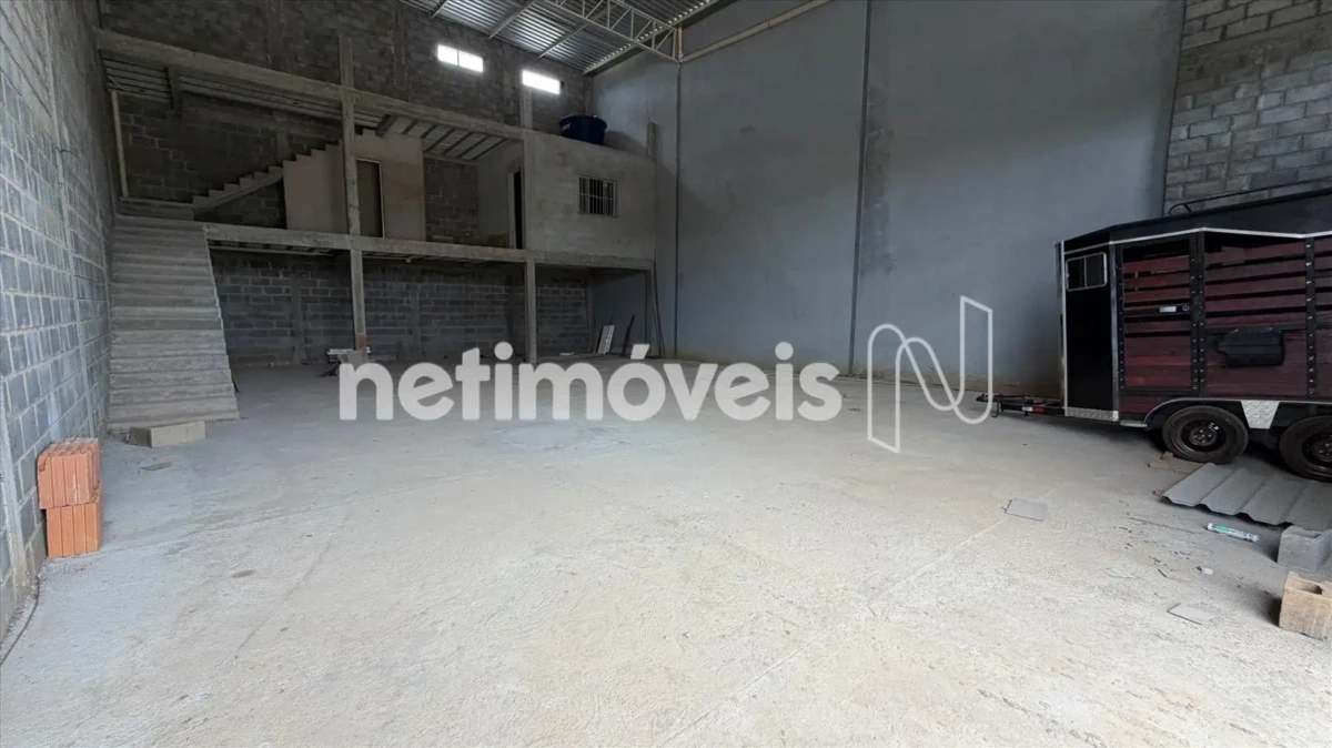 Galpão para Venda com área de 361.49 m² no bairro Residencial Parque Sul