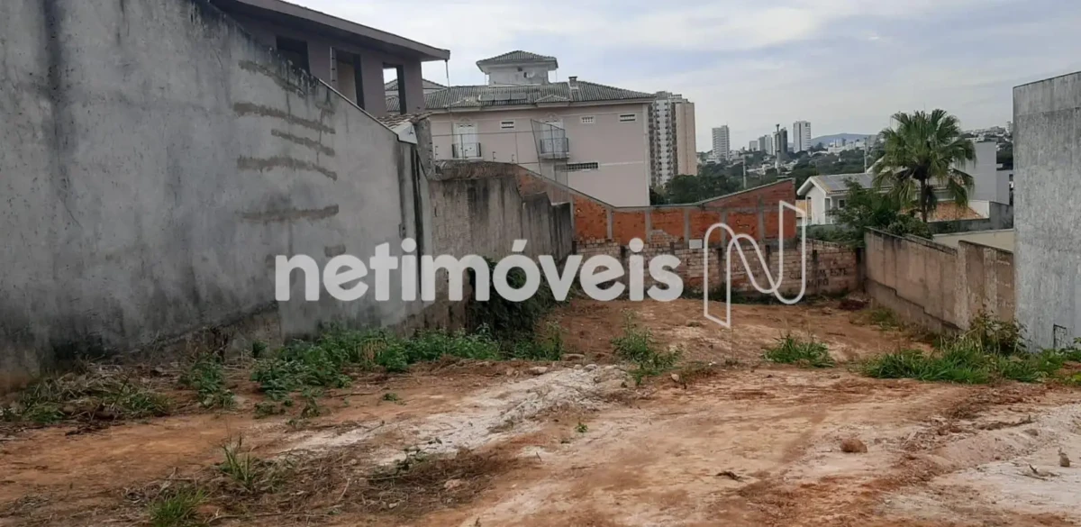 Lote para Venda com área de 630 m² no bairro Ibituruna