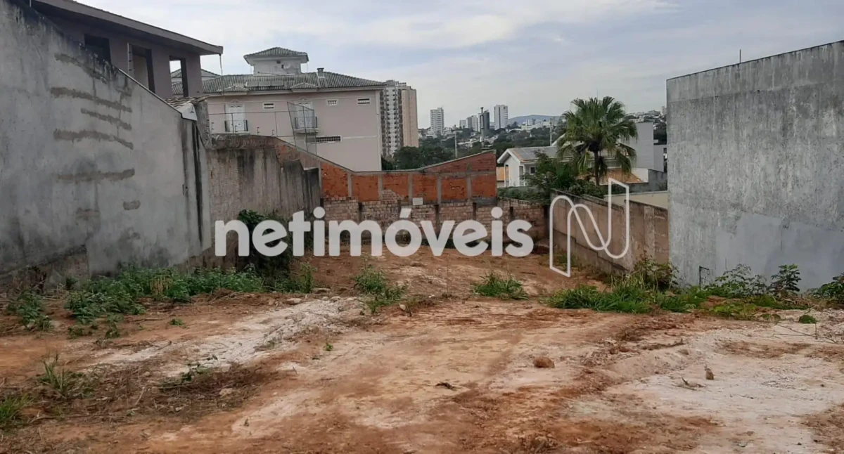Lote para Venda com área de 630 m² no bairro Ibituruna