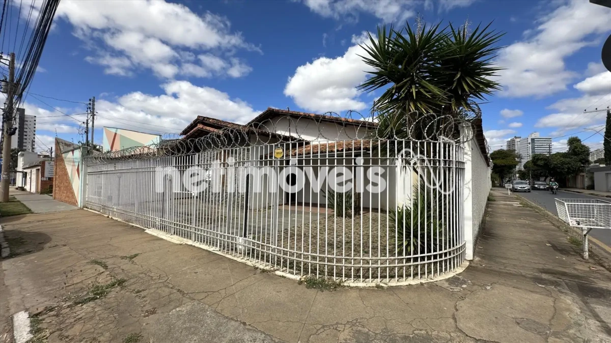 Casa para Venda com 4 quartos no bairro Todos Os Santos