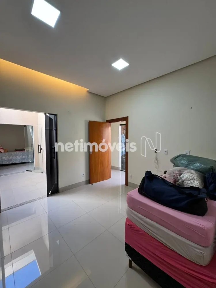 Casa para Venda com 3 quartos no bairro Loteamento Reserva Real