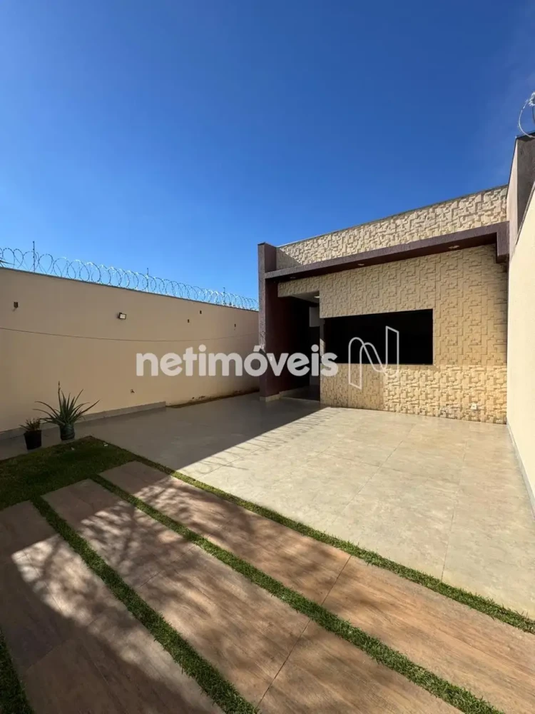 Casa para Venda com 3 quartos no bairro Loteamento Reserva Real
