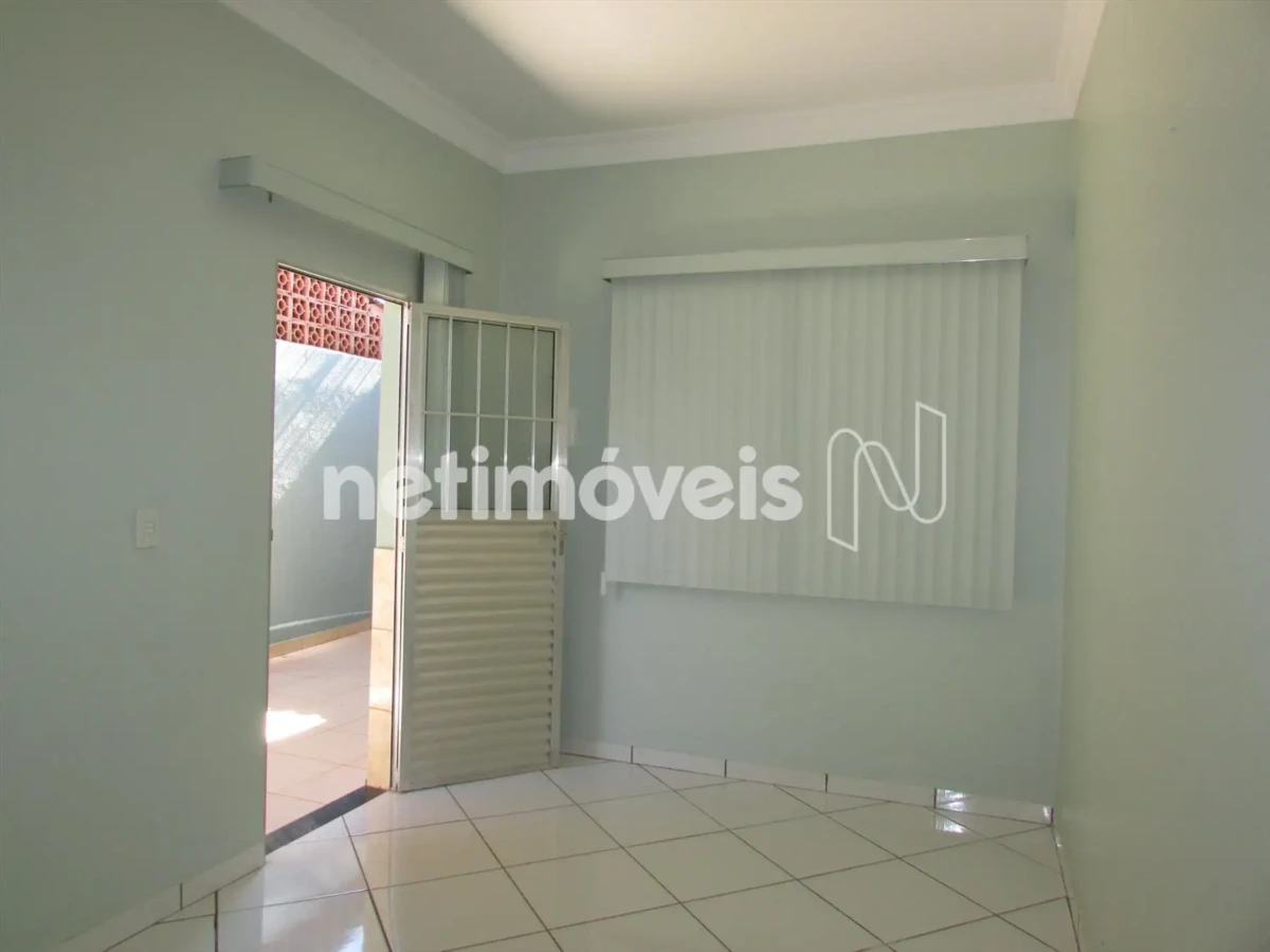 Casa para Venda com 3 quartos no bairro São Judas Tadeu