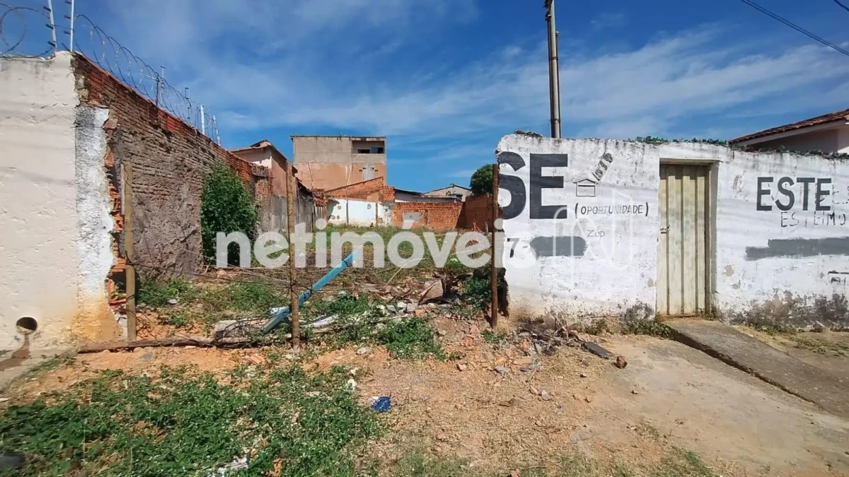 Lote para Venda com área de 360 m² no bairro Major Prates