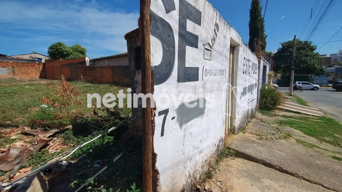 Lote para Venda com área de 360 m² no bairro Major Prates