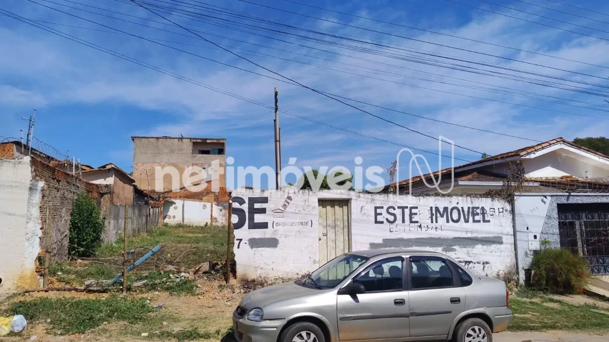 Lote para Venda com área de 360 m² no bairro Major Prates