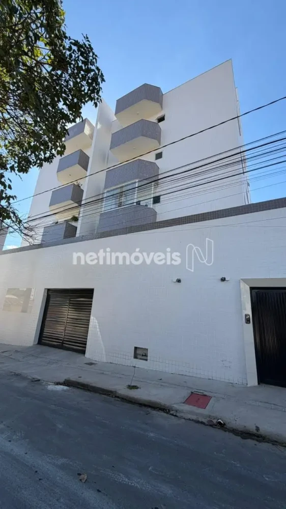 Apartamento para Venda com 3 quartos no bairro Cândida Câmara