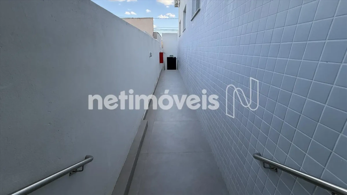 Apartamento para Venda com 3 quartos no bairro Cândida Câmara