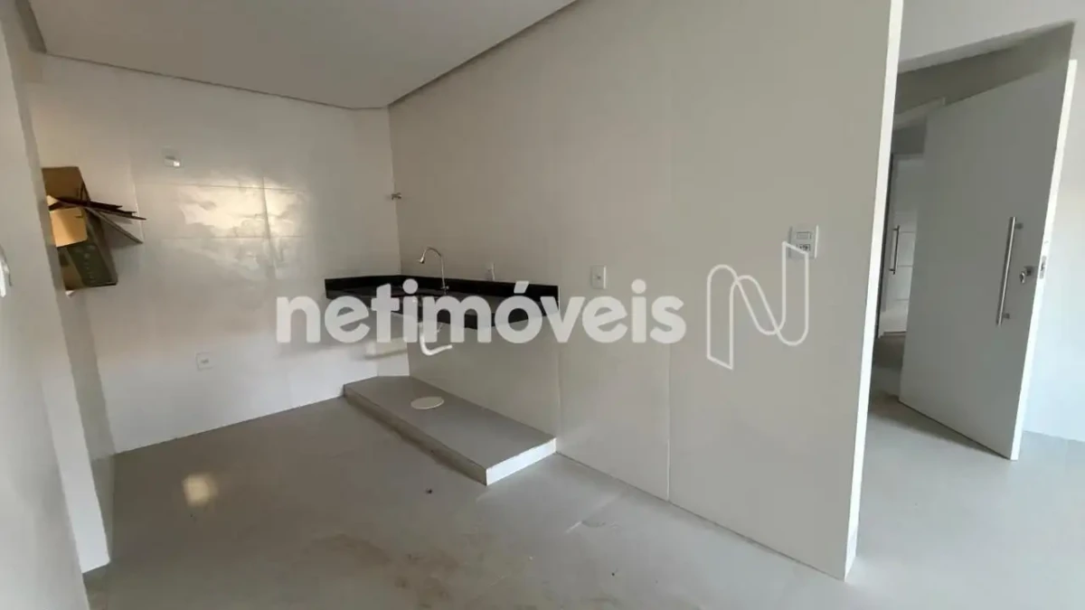 Apartamento para Venda com 3 quartos no bairro Cândida Câmara
