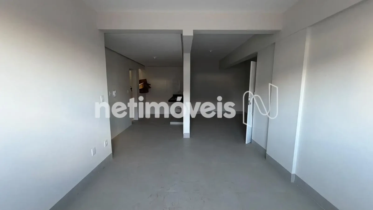 Apartamento para Venda com 3 quartos no bairro Cândida Câmara