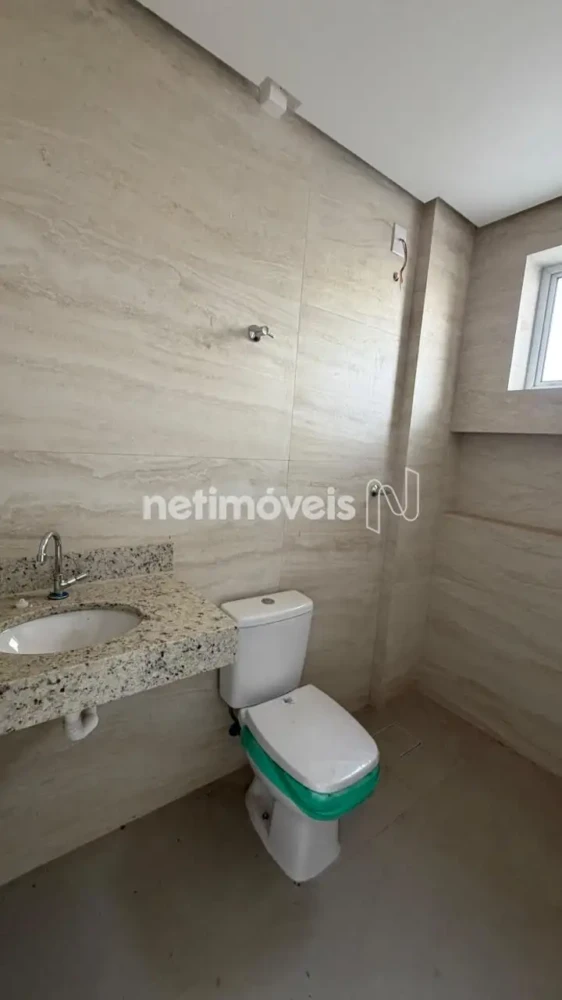 Apartamento para Venda com 3 quartos no bairro Cândida Câmara