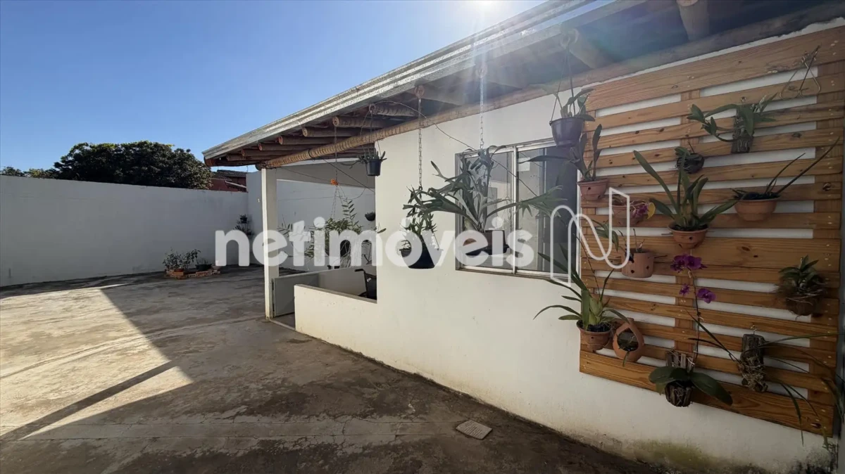 Casa para Venda com 3 quartos no bairro São Judas Tadeu