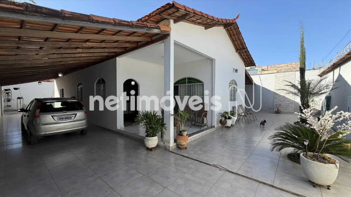 Casa para Venda com 3 quartos no bairro São Judas Tadeu