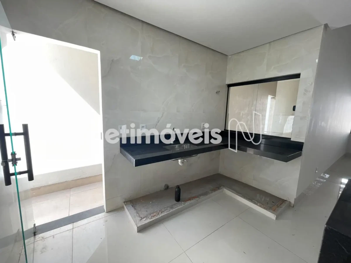 Casa para Venda com 3 quartos no bairro São Mateus