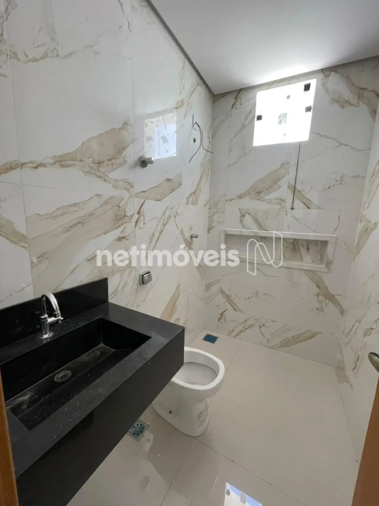Casa para Venda com 3 quartos no bairro São Mateus