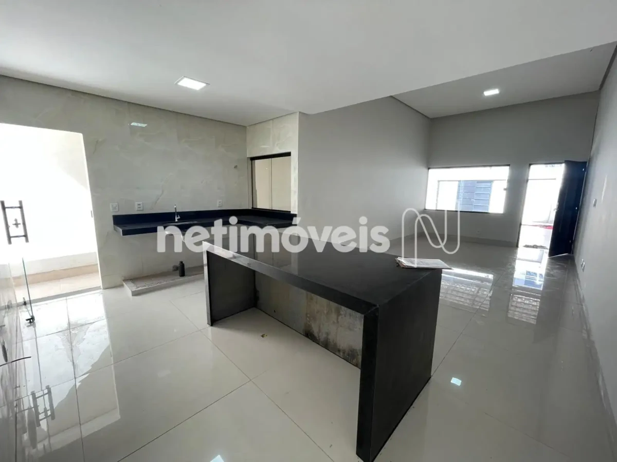Casa para Venda com 3 quartos no bairro São Mateus