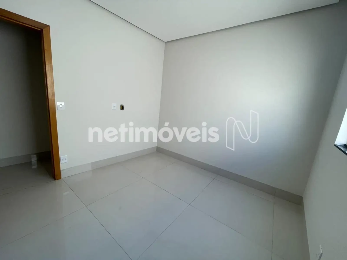 Casa para Venda com 3 quartos no bairro São Mateus