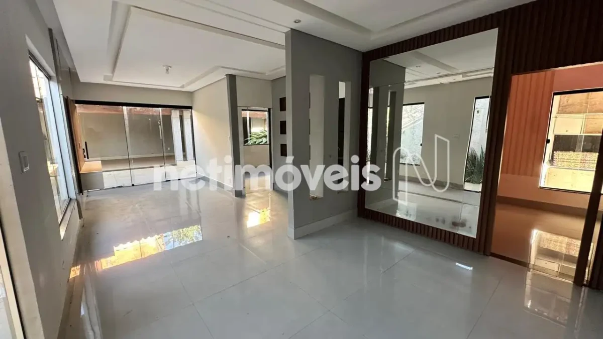 Casa para Venda com 3 quartos no bairro Vila Campos
